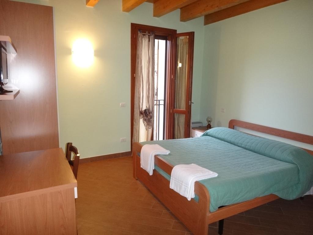 Agriturismo San Valentino Castellarano Ruang foto